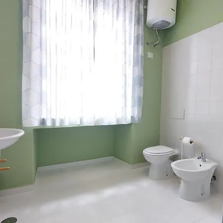 Lupi E Agnelli 3* バーリ